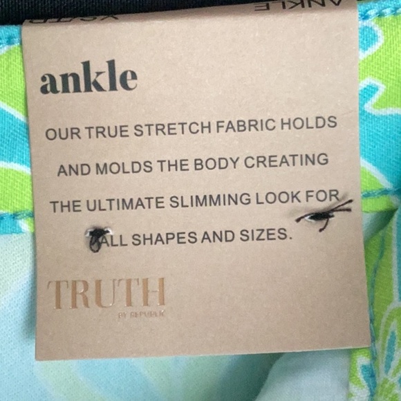TRUTH BY REPUBLIC NWT WOMENS XS STRETCH ANKLE PANTS NEON GREEN/BLUE SUMMER - Picture 7 of 8